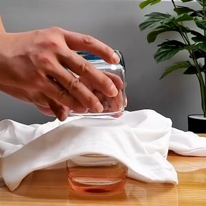 How to Choose & Style a White Crew Neck Tank Top