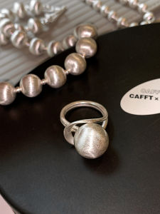 CAFFTI | Heavyweight Silver Brushed Cat-eye Ball Adjustable Womens Ring