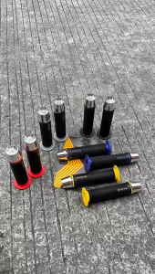 PAKET HANDGRIP BULU MODEL RCB HG66 HG55 HANGRIP HANDFAT HANDPAD HANFAT SARUNG GAS TANGAN KARET SUPER SOFT SET KIRI KANAN MOSCOW HARGA SEPASANG HG 55 HG 66 + JALU STANG MODEL PCX BESAR CHROME BANDUL STIR BAR END CROME PNP UNIVERSAL XEON BEAT REVO SUPRA MIO