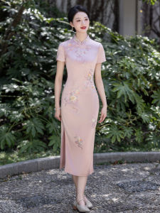 Elegant Pink Embroidery Cheongsam for Summer Wedding and Daily Wear