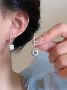 YIDAO🌸 ต่างหู ต่างหูเงิน ต่างหูเพชร ต่างหูแฟชั่น ของขวัญ