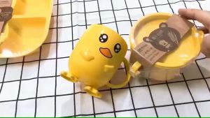 Khay Ăn Dặm Cho Bé Lúa Mạch Vịt Vàng Kèm Bát Và Cốc Ngộ Nghĩnh Giúp Bé Ăn Ngon Full Bộ