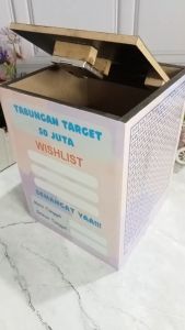 Celengan Kotak jumbo Kunci kayu Target wishlist 50 juta 100 juta 200 juta Celengan kunci Buka tutup unik Viral
