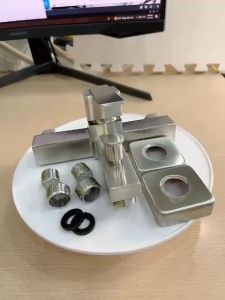Bộ Vòi Củ Sen Tắm Nóng Lạnh Inox Sus 304 cao cấp RINA RN3011 Và Bộ Tay Sen Tắm Inox 304