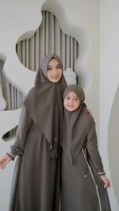 Gamis Sabrina Couple Bahan Crinkle Airflow Premium Free Hijabb Gamis Muslim Mom & Kids Kasual Simple Terbaru 2023