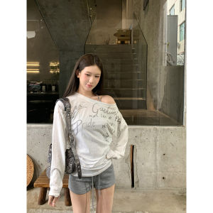 Sun Protection Loose T-Shirt with Off-Shoulder and Slanted Shoulder Design White