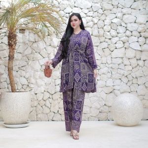 One Set Wanita Sakura Kekinian Belanja Baju.id Jumbo Rayon Premium Busui Friendly/ Setelan Celana Wanita Tunik Motif Terbaru Viral