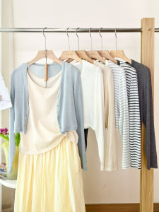 XIAOER | Soft and Elastic Ramie Linen & Acetate Multiple Button Knit Short Cardigan