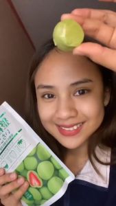 (BUY 1 TAKE 5) Strawberry chocolate Choco Berry Strawberry Chocolate Valentines Gift Can (Dried Strawberry in Dark Matcha White Chocolate)
