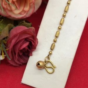 สร้อยข้อมือลายไข่เป็ดสลับไข่ปลาห้อยกระพรวน ยาว 7 นิ้ว งานดิบ ทองเหลือง ใส่อาบน้ำได้ ใส่ในชีวิตประจำวันได้