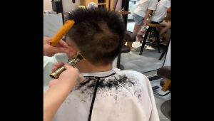 บริษัท แบตตาเลี่ยน สไตน์วินเทจ ปัตตาเลี่ยนตัดผมไฟฟ้าไร้สาย ปัตตาเลี่ยนลายพระ ปัตตาเลี่ยนลายมังกร ตัดแต่งทรงผม โกนหนวด แกะลาย