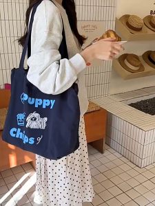 NIkyLundun กระเป๋าถือสไตล์ชิคสำหรับผู้หญิง ขนาดใหญ่ใช้ในชีวิตประจำวัน