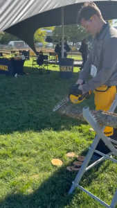 มีตัวเลือก เจ้าแรกใน กทม เลื่อยโซ่ ไร้สาย 60V FLEX Volt DCMCST632N-B1 พร้อมส่ง ของแท้ เจ้าแรก ส่งจากไทย