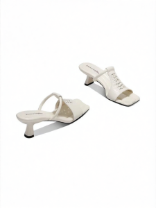 JESSICA SOPHIA | Dép T-Strap Mũi Vuông Màu Trắng Vintage