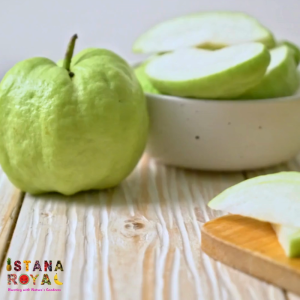 NOURISHING SEEDLESS GUAVA IMPORTED FROM THAILAND - PACK OF 3 - ISTANA ROYAL FRUITS