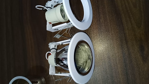 EASYLITE - BIGLITE Recessed Model: P2502-2 2.5" wht Pinlight Housing w/ Beehive Reflector E27 Socket 2.5"