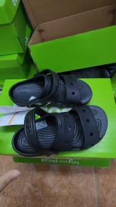 Dép sandal  cross trẻ em classic 2 quai chuẩn xịn chính hãng full box tặng kèm stic màu  đen
