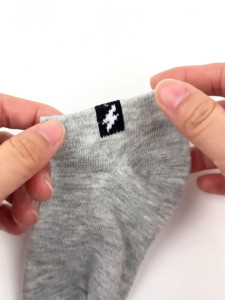 [🚚จัดส่งจากกรุงเทพฯ] ถุงเท้าตาข่าย 1 คู่สำหรับเด็ก 1-8 ปี ถุงเท้ากีฬาสบายและหายใจสำหรับเด็กชายและหญิง