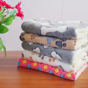 Thảm nằm cho Chó Mèo bằng vải lông mềm mịn có họa tiết (Link 2) - Love Pets Shop