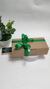 Kardus Box Kotak Hampers 22x10x5 Cocok Untuk Plakat Wisuda