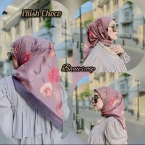 (23500) PROMO CUCI GUDANG Akhir Tahun Hijab Motif Segiempat Bahan Lasercut Terbaru Premium Jilbab Segiempat Terbaru