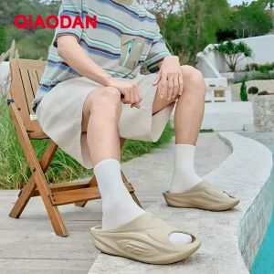 Qiaodan FE Slippers Dép nam một mảnh đế mềm chống trượt chống mài mòn QXL113252434R