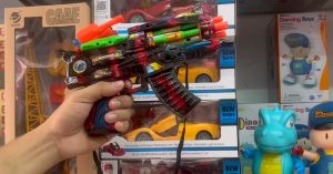 ปืนเลเซอร์ ของเด็กเล่น ปืนกลมีเสียง มีไฟ มีเสียง มีสายสะพายให้พร้อม ปืนเลเซอร์มีเสียง 907