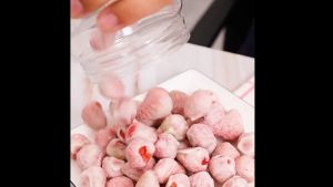 สตรูอวดเบอรี่ฟรีซดรายเคลือบไวท์ช็อคโกแลต กระปุกใหญ่บรรจุ 170กรัม "PONDOออแกนิคอบกรอบ