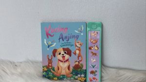 Kucing Anjing dan teman - temannya Sound Book (8 suara hewan - Cerita Dalam 2 Bahasa: Bahasa Indonesia dan Inggris)