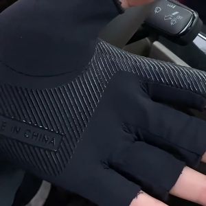 Arm Sleeves With Gloves UV Protection: Ice Silk Arm Hands Cover Anti-skid Palm Cycling