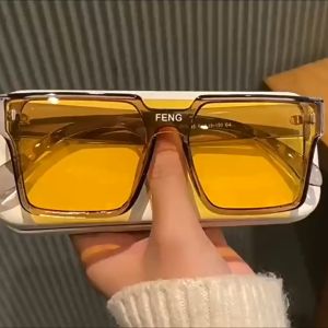 เบาดู แว่นตายุโรปและอเมริกาย้อนยูคคาภาพชายสุทธิแว่นกันแดด บุคลิกภาพชายสีแดงยิงถนน กรุงเทพอมรสถิต