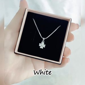 SO SEOUL Alette Clover Diamond Simulant Cubic Zirconia Necklace – Pink & White Pendant