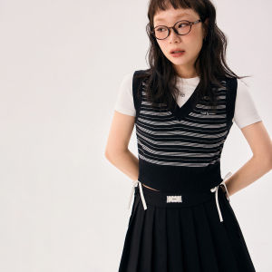 Chuu Embroidered Letter Knitted Vest Womens Sleeveless V-Neck Short Top Striped Color Block Autumn New Arrival Cotton 100%