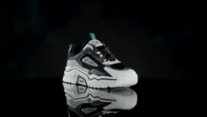Mens shoes 2026 breathable mesh sports and leisure youth heightening dad ins trendy shoes thick soles Black and green basketball shoes and walking shoes