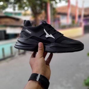 sepatu running dewasa sepatu lari/joging sepatu pria/wanita