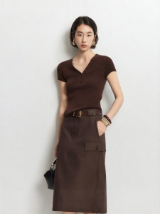 Vero Moda | Wool & Silk V-neck Short Sleeve Knit Sweater