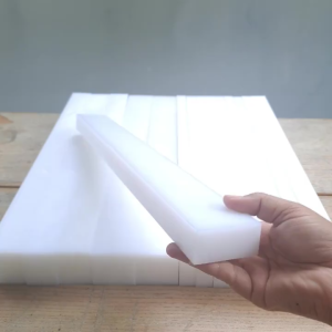 ซุปเปอร์ลีนแผ่น Superlene แผ่นพลาสติกแข็ง หนา 2-100 มิล 50x500 มิล พลาสติกวิศวกรรม ตัด เจาะ กลึงได้