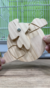 คอนเกาะไม้ติดกรง ของเล่นนกแก้ว ไม้สนธรรมชาติ รูปสัตว์ นกเกาะออกกำลังกาย เหมาะสำหรับซันคอนัวร์ กรีนชีค เลิฟเบิร์ด