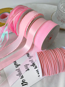 ริบบิ้นผ้าไหมสีชมพูสำหรับงานฝีมือ DIY วัสดุตกแต่งดอกไม้และเค้ก วัสดุผ้าซาตินสำหรับตกแต่งกล่องของขวัญ
