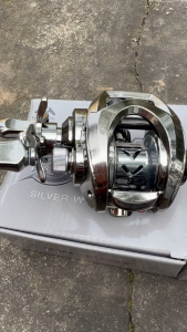 MÁY NGANG CAO CẤP SW PRO HAUTON MÁY KIM LOẠI TẢI CÁ 8KG CHUYỂN ĐỘNG 7.2-1 TAY TRÁI - PHẢI