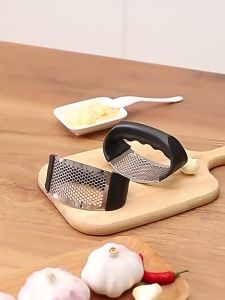 TJ SPORTS Garlic Chopper Garlic Press Crusher Mincer Crusher Handheld Pounding Rocking Tool 压蒜器
