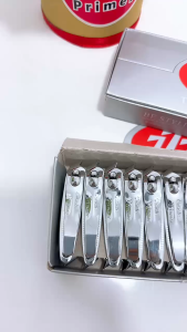 Gunting kuku 777 medium ujung miring isi 24 pcs