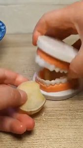 Moldable Thermal Beads Replacement Kit Silicone Upper/Low Repair kit for Fix Filling the Missing Broken Tooth and Gaps Temporary Tooth