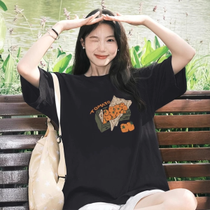 T-Shirt Wanita Hitam Lengan Pendek Motif Buah Korea Jepang