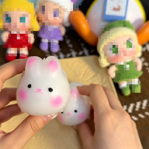 Crunchy Handmade Stress Ball Cute Milk Cube Squeeze Toy Soft Slow Rising Stress Relief Toy Kawaii Design Stress Relieving Gift