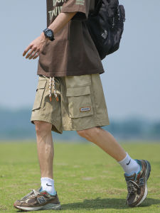 สไตล์อเมริกัน หลวม ชุดทํางานผู้ชาย กางเกงขาสั้น ฤดูร้อน 2024 ชุดทนกว่าใหม่ ลำลอง สไตล์สปอร์ต ห้าครั้ง กางเกง โพลีเอสเตอร์ ไฟเบอร์ 100%