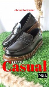 CBR SIX Sepatu kasual pria bahan kulit sapi / Model docmart slip-on sol transparan / Hitam SMC 011