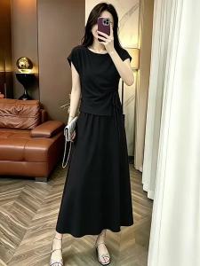 Stylish Waist-accentuating Short Sleeve T-shirt and Skirt Set