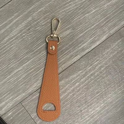 Travel Hat Clip Leather Simple Golf Baseball Hat Clip Summer Hat Strap Towel Glove Storage Wallet Buckle Hands-free Latch Clip