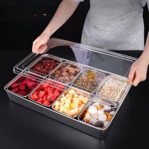 เรือจากกรุงเทพ 8 ช่อง 8 ช้อน 8 คัน เป็นถาดสแตนเลส